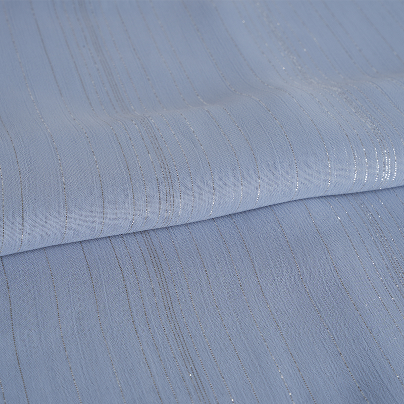 Crêpe de mousseline de soie argentée irrégulière 75D