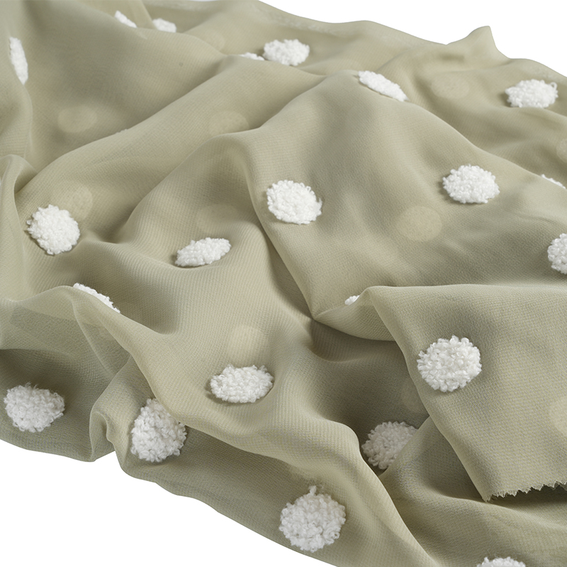 Mousseline plate 75d/18t avec tissu de broderie de serviette