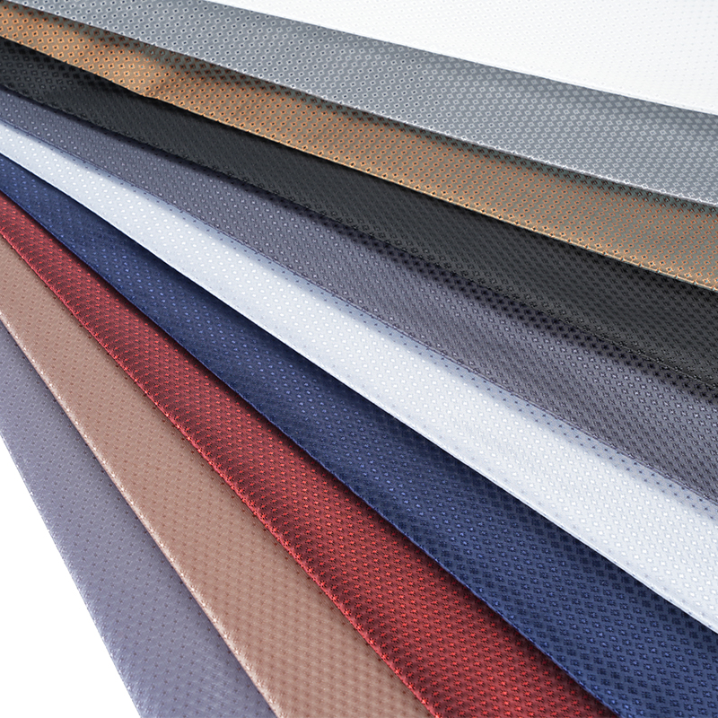 Petit jacquard en polyester à pois carrés et diamants