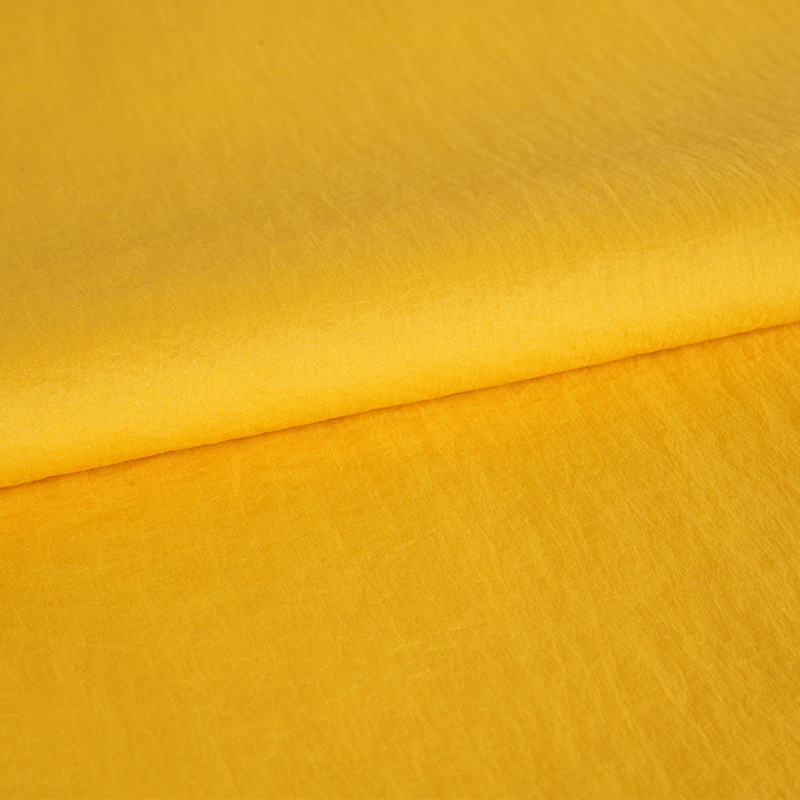 Tissu de teinture en nylon semi-mat à faible élasticité 400T