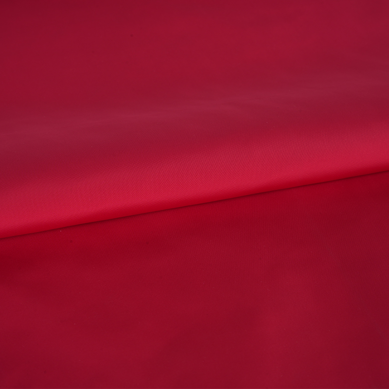 Mémoire d'imitation simple à torsion complète 75D FDY avec revêtement PU et tissu imperméabilisant