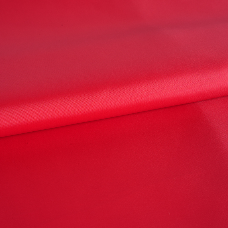 Tissu de doublure d'habillement en taffetas de polyester 210T